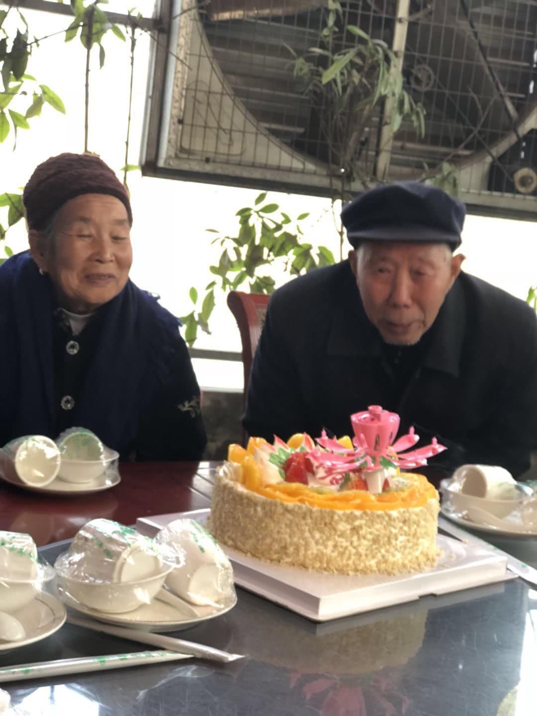 弗格34分顾全13+5+4 广州男篮轻取深圳获4连胜:BJL平台(图3) BJL平台